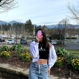 Meet your Posher, Amber